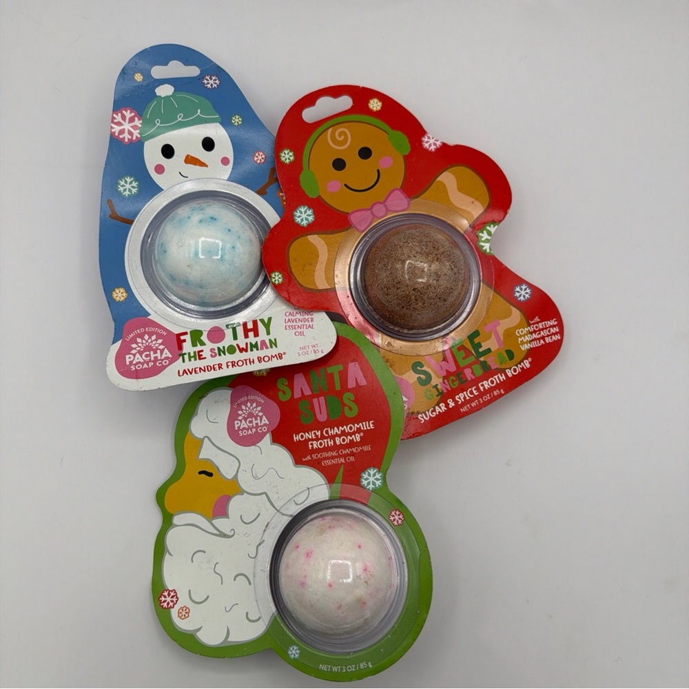 3 Pacha Soap Santa Suds Frothy The Snowman Sweet Gingerbread Bath Bomb